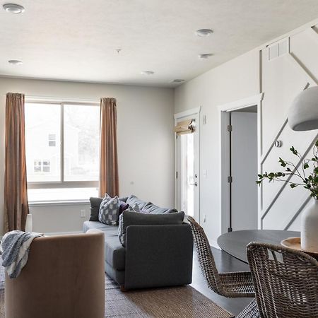 Sleepy Bear Retreat Apartment Traverse City Ngoại thất bức ảnh